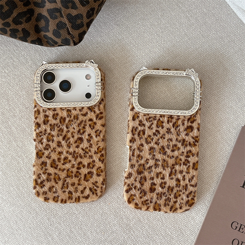 Luxury diamond-encrusted leopa - đánh giá và giá Phone Cases Luxury